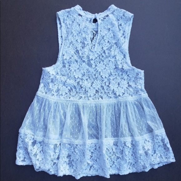 FREE PEOPLE SUPER CUTE TOP - Picture 3 of 4